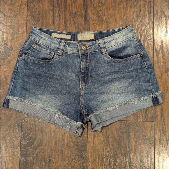 Lucky Brand Classic Blue Jean Shorts - Picture 1 of 4